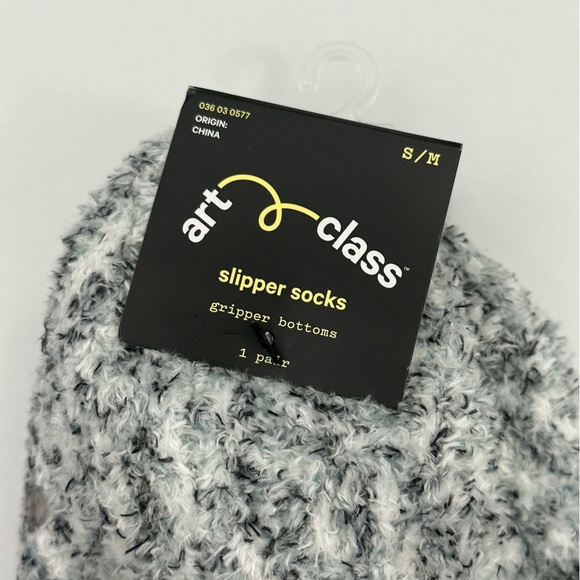 NWT Art Class Slipper Socks Gripper Bottom kids S/M Target Grey Gray - Picture 3 of 3